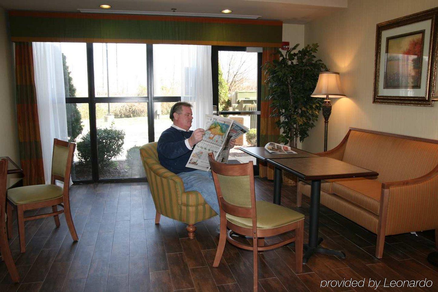 Holiday Inn Express - Нью-Олбани Интерьер фото