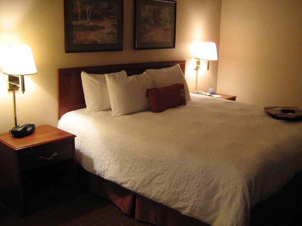 Holiday Inn Express - Нью-Олбани Номер фото